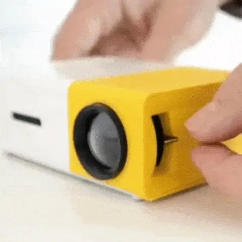 Mini Proyector YG300 – Imagen Grande, Tamaño Compacto