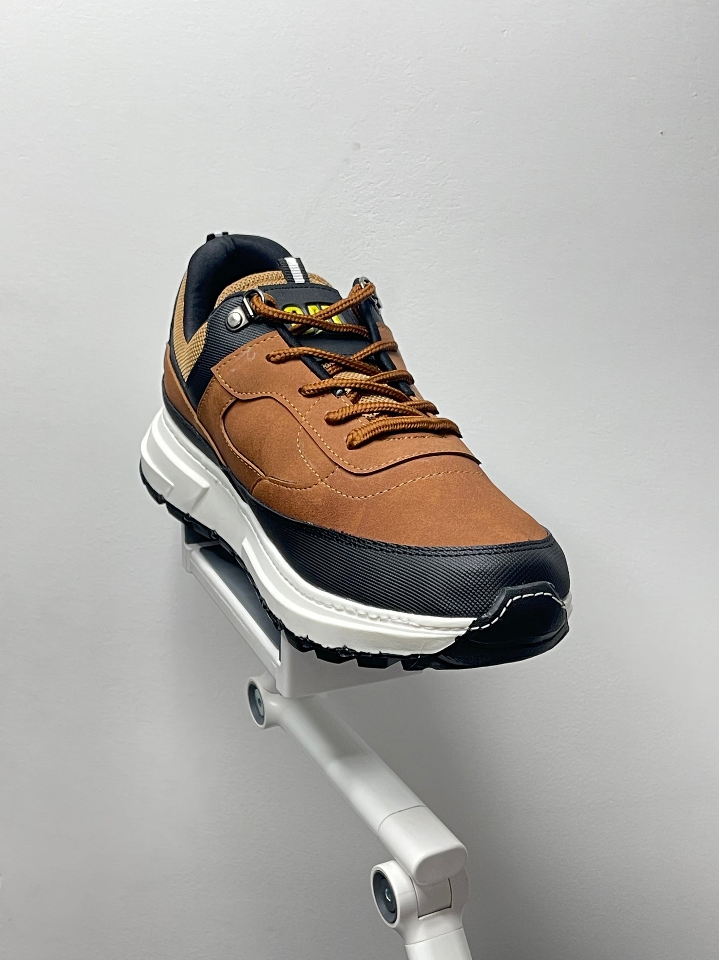 👟 Tenis CAT Deportivos para Hombre – Resistencia y Estilo en Cada Paso 💪🔥