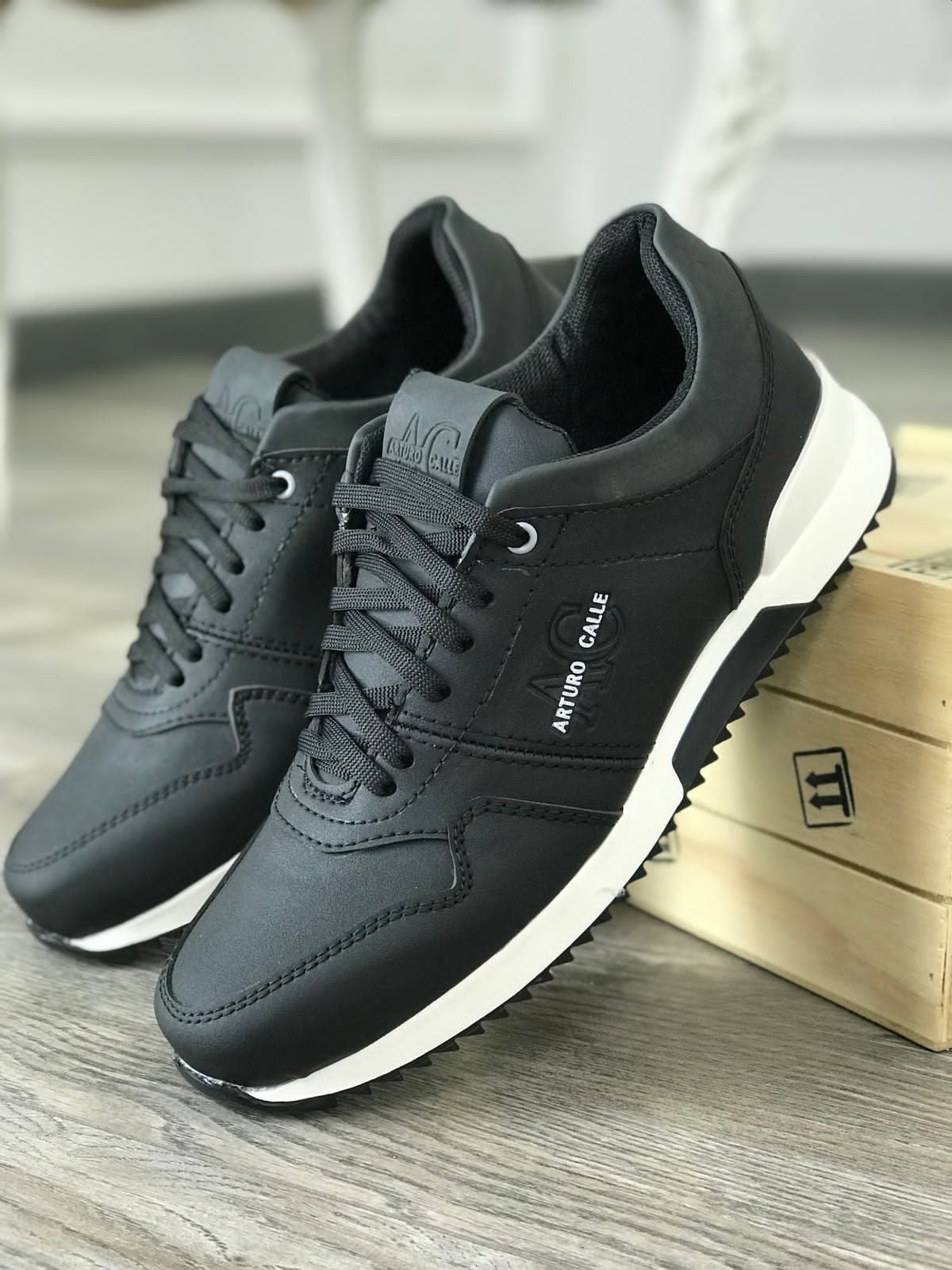 Tenis Casual Arturo Calle – Perfectos para Cada Paso